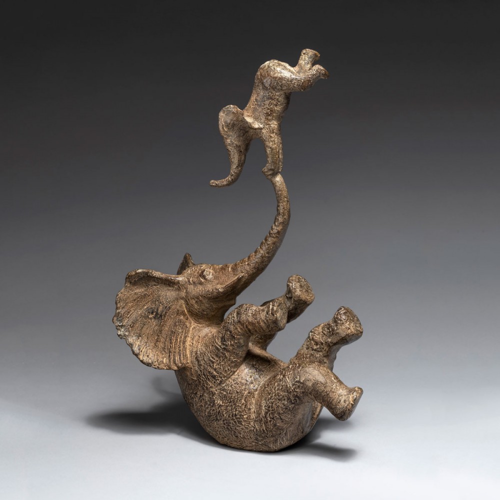 Perché, sculpture animalière bronze éléphant de Sophie Verger