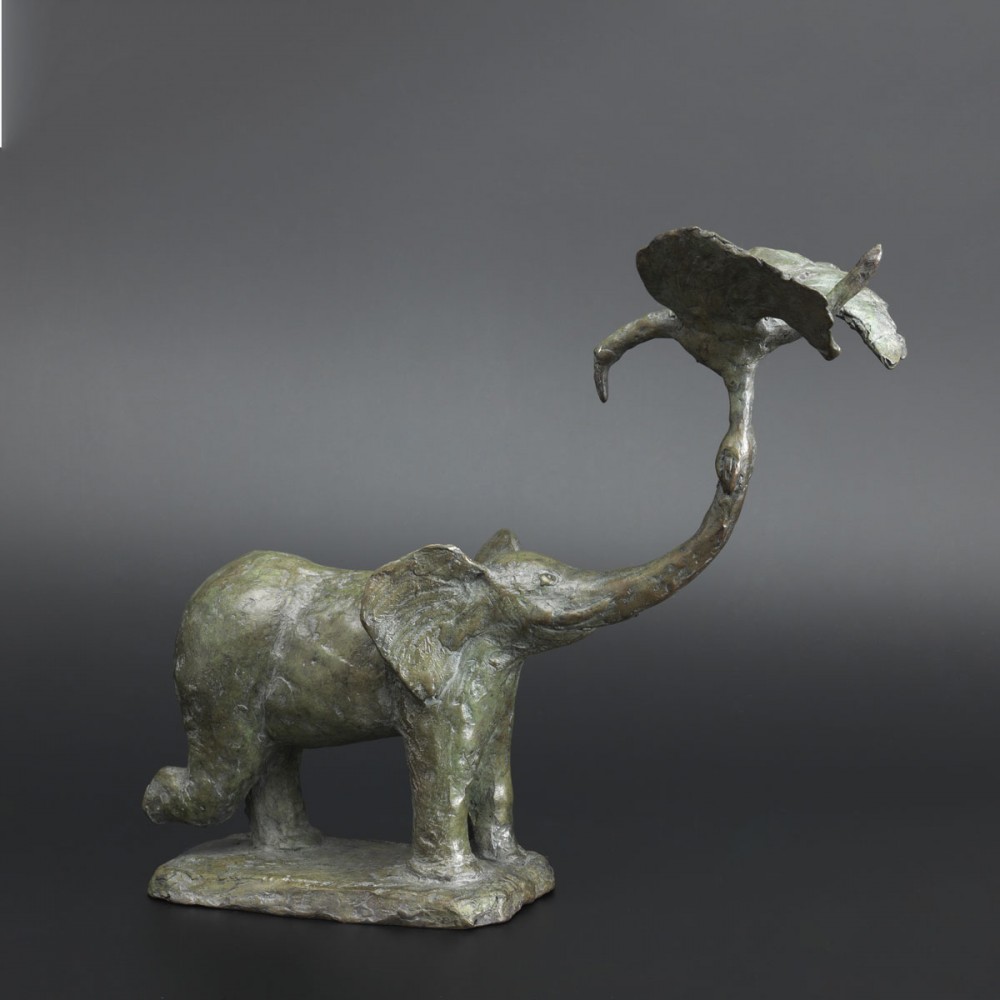 Eléphant et oiseau, sculpture animalière bronze éléphant et oiseau de Sophie Verger