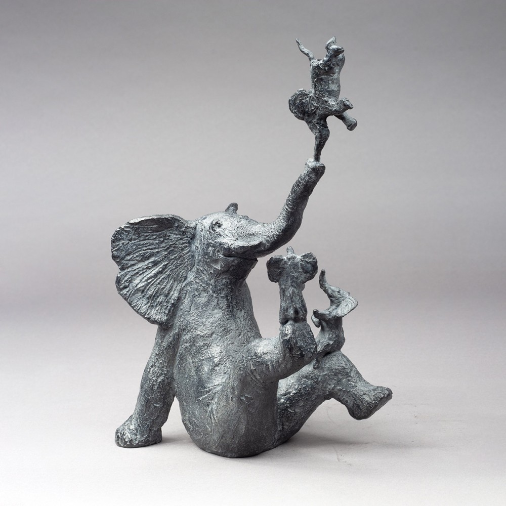 En Afrique ou quatre éléphants heureux, sculpture animalière bronze