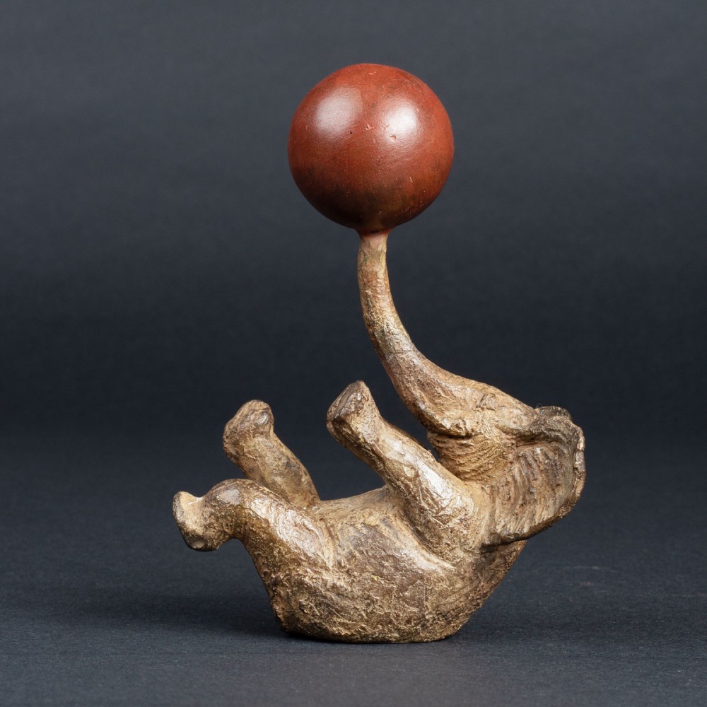 Mon ballon, sculpture animalière bronze éléphant de Sophie Verger, profil gauche