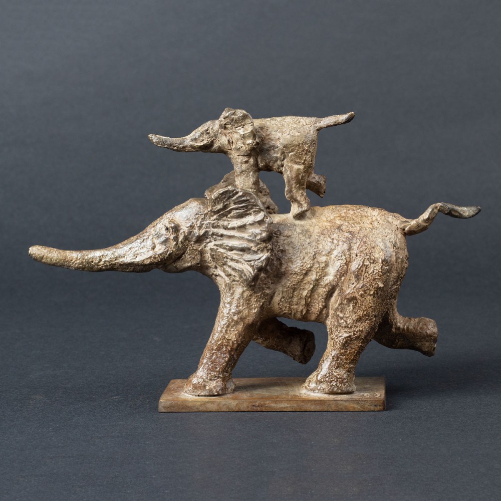 Cours-y vite ! Sculpture animalière bronze éléphant de Sophie Verger, profil gauche