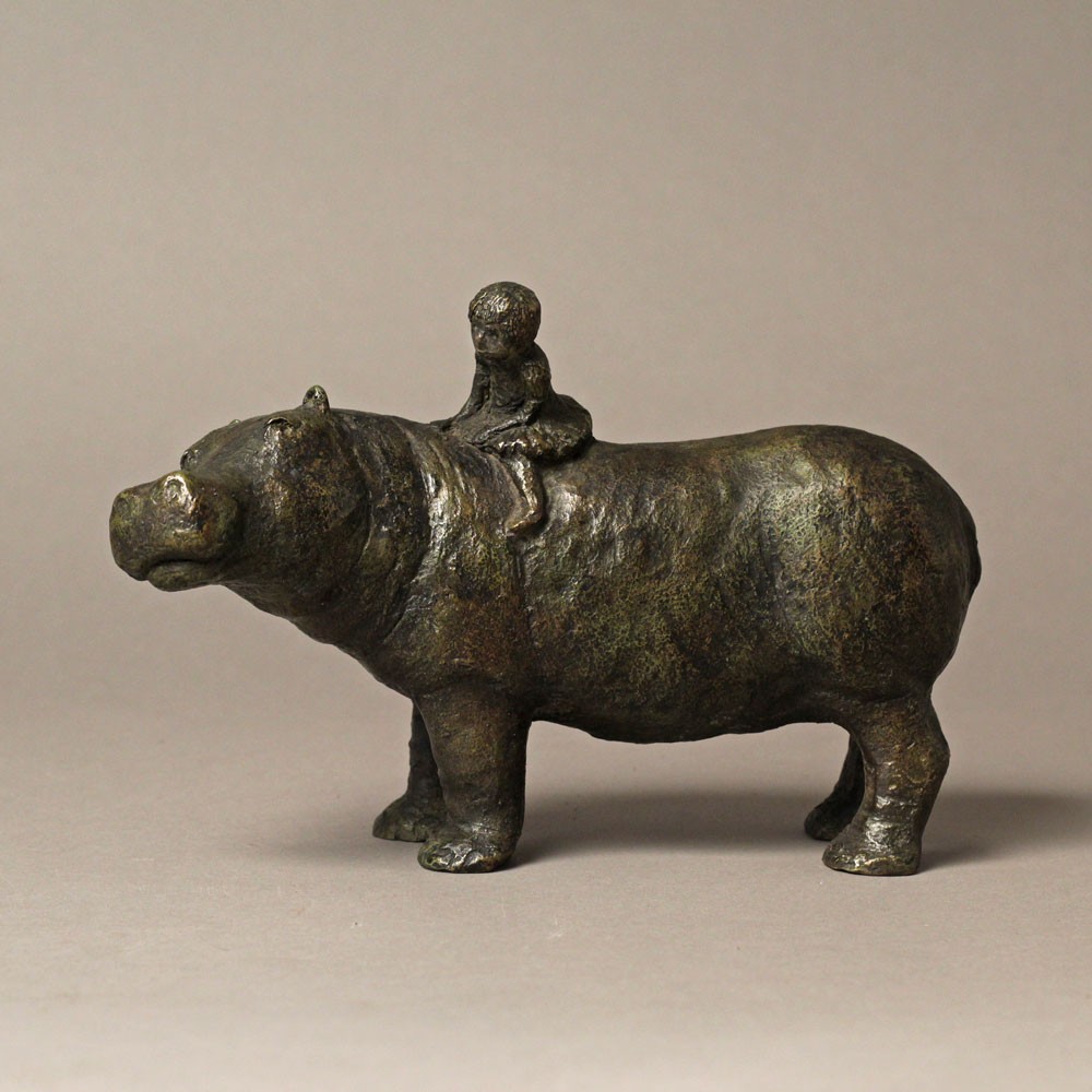 Sculpture bronze Melle Andréa, statue animalière hippopotame et enfant de Sophie