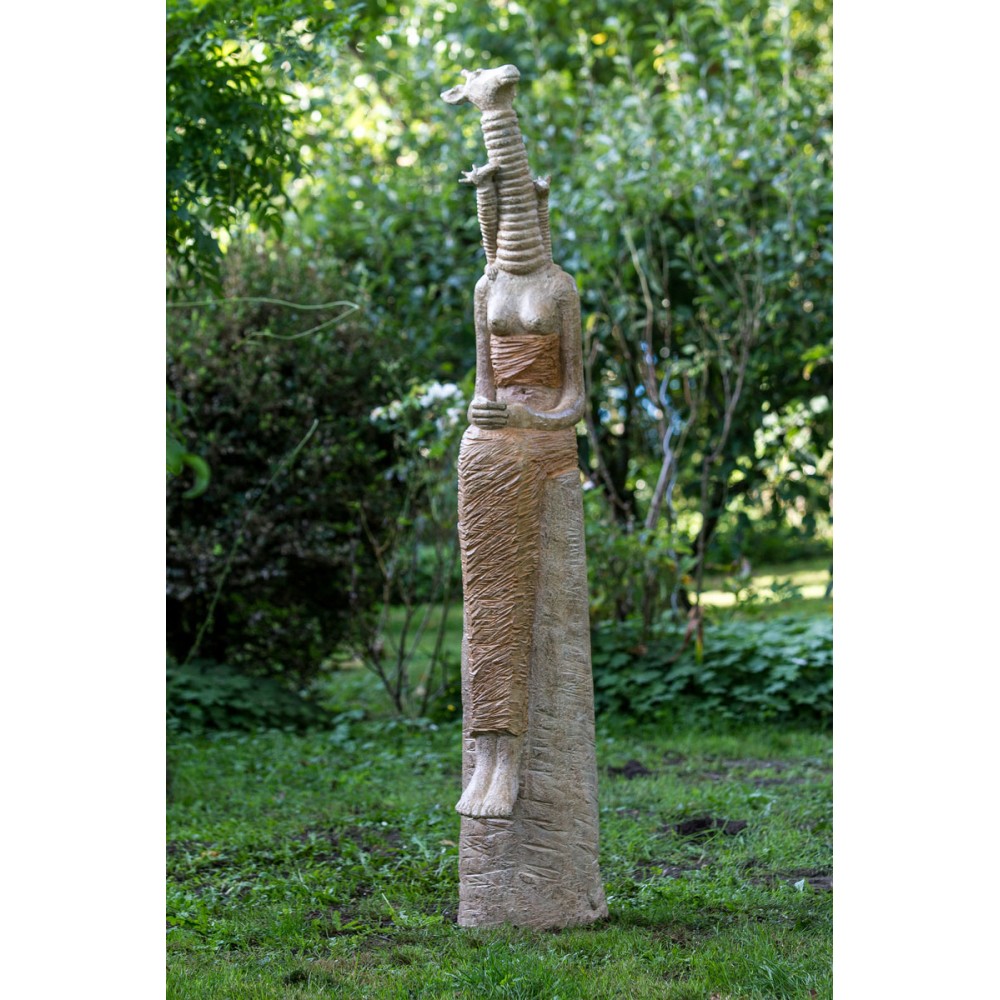 Sculpture Les trois Eve bronze, statue animalière girafe de Sophie Verger