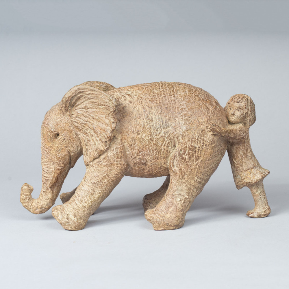 Sculpture bronze PETIT TIENS BON, statue animalière éléphant et petite fille de Sophie Verger