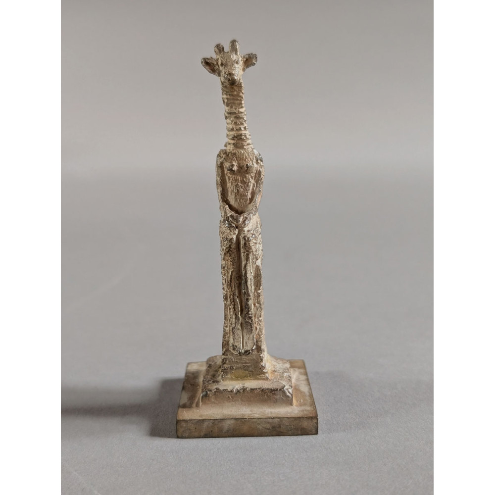 Sculpture bronze Amulette de la girafe, statue animalière girafe de face