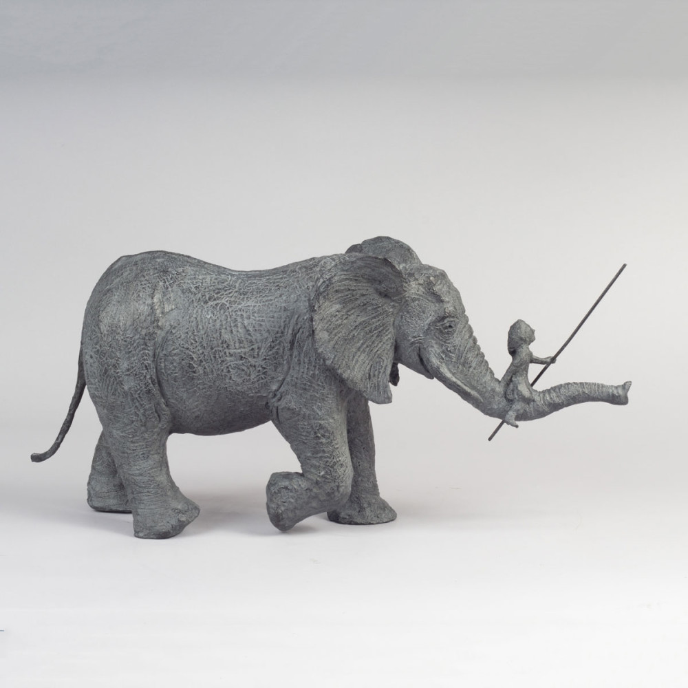 Sculpture bronze l'AVENTURE, statue animalière éléphant de Sophie Verger, profil droit