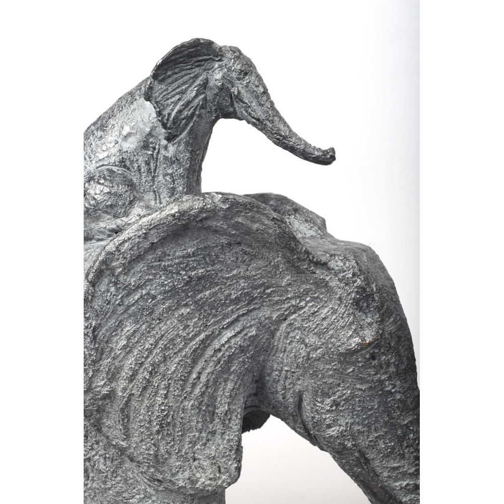Détail 2 de la sculpture bronze La Grande Famille, statue animalière éléphant de Sophie Verger