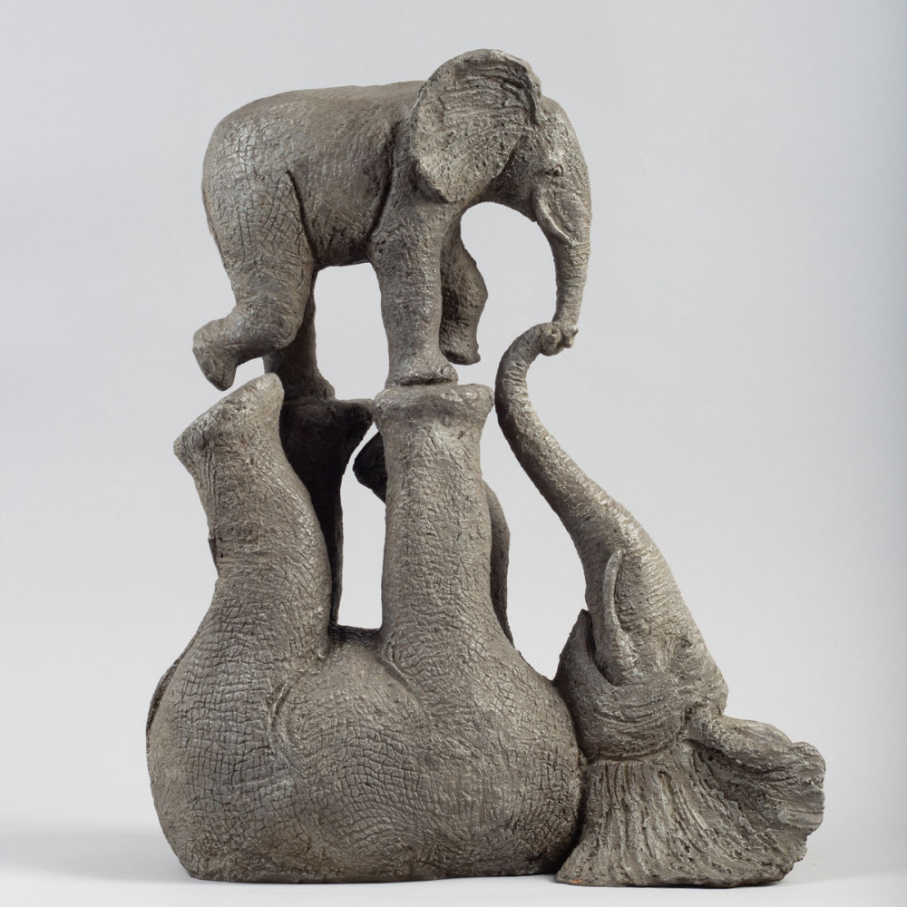 Tendres jeux, sculpture animalière bronze éléphant de Sophie Verger
