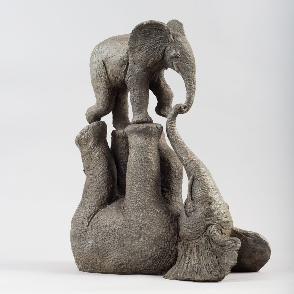 Profil de TENDRES JEUX, sculpture animalière bronze éléphant de Sophie Verger
