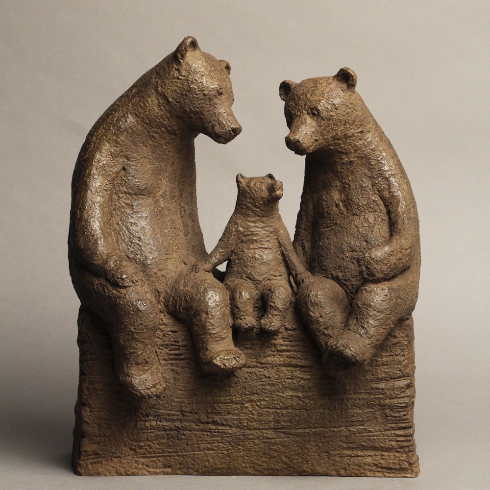 Premier enfant, sculpture animalière bronze ours de Sophie Verger