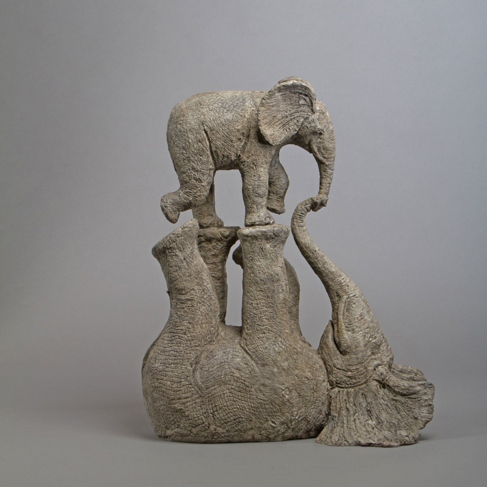 Tendres jeux, sculpture animalière bronze éléphant de Sophie Verger